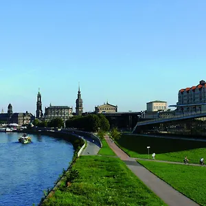 Szálloda Maritim, Drezda