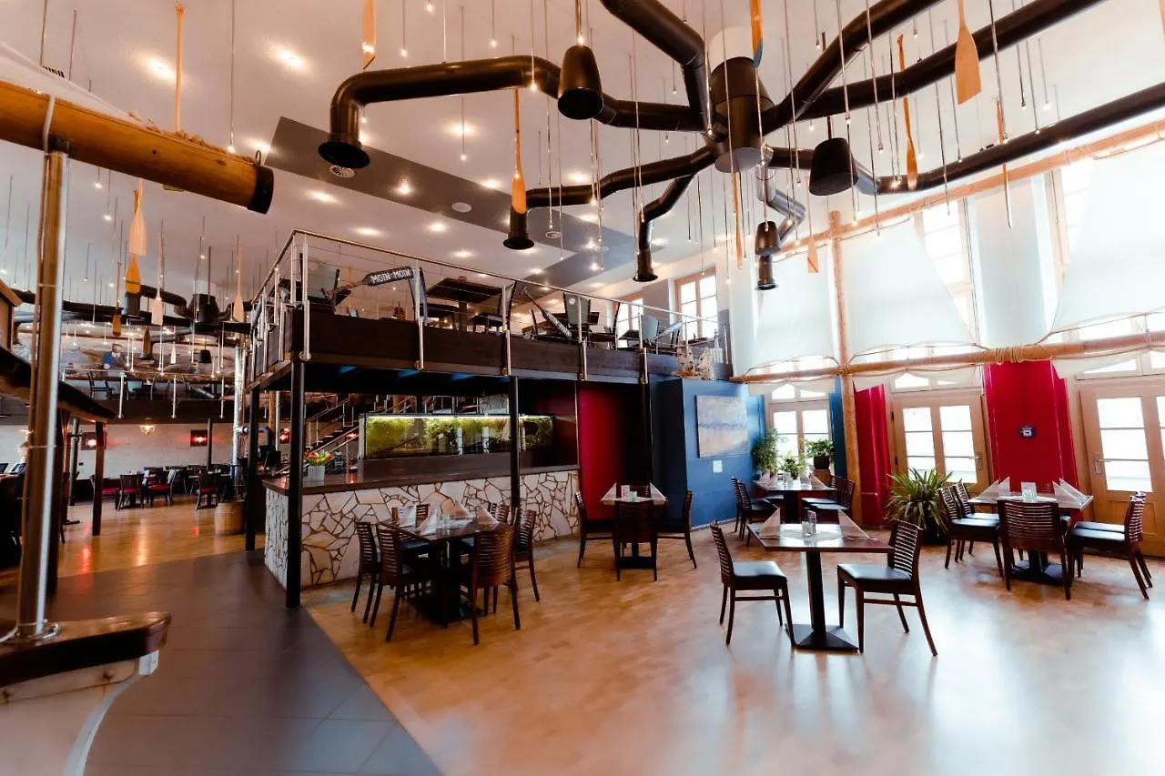 Guest house Restaurant Und Pension Alberthafen Dresden
