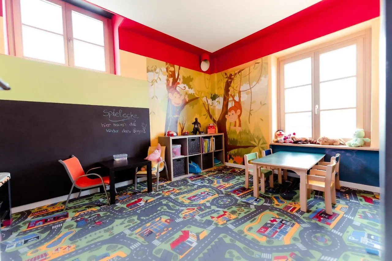Guest house Restaurant Und Pension Alberthafen Dresden